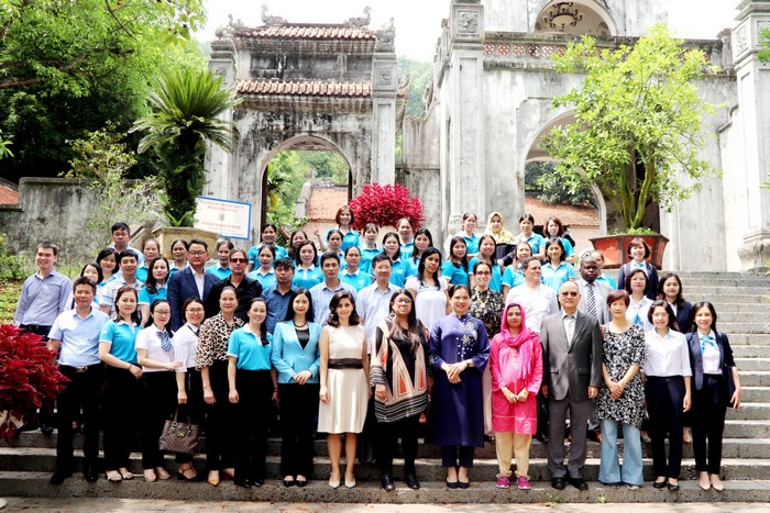 Field visit on VWU activities in Thanh Hoa province by international partners